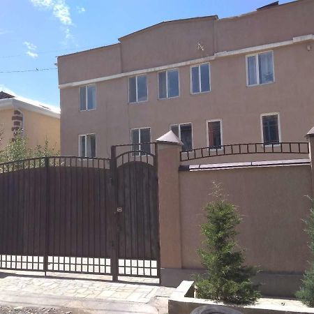 Saima Guest House Ош Екстер'єр фото