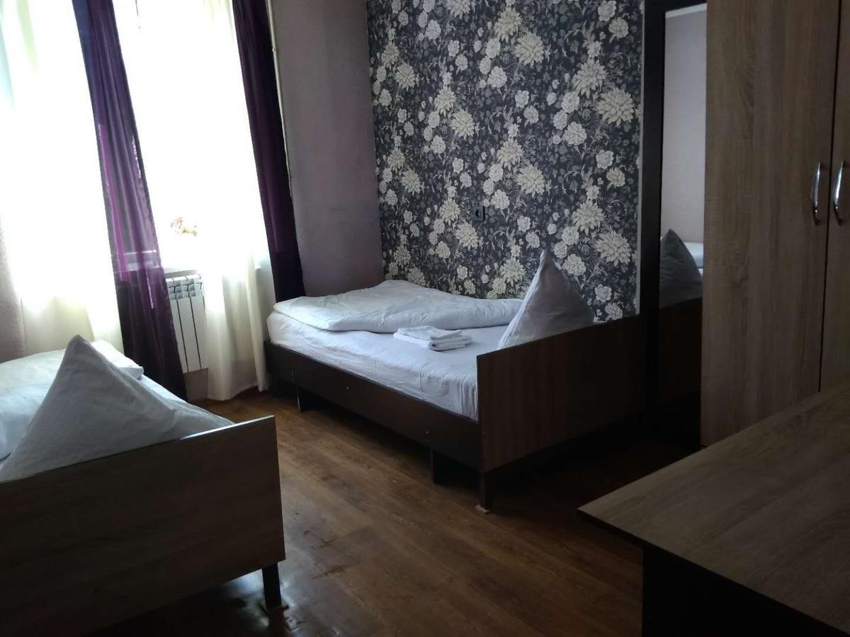 Saima Guest House Ош Екстер'єр фото