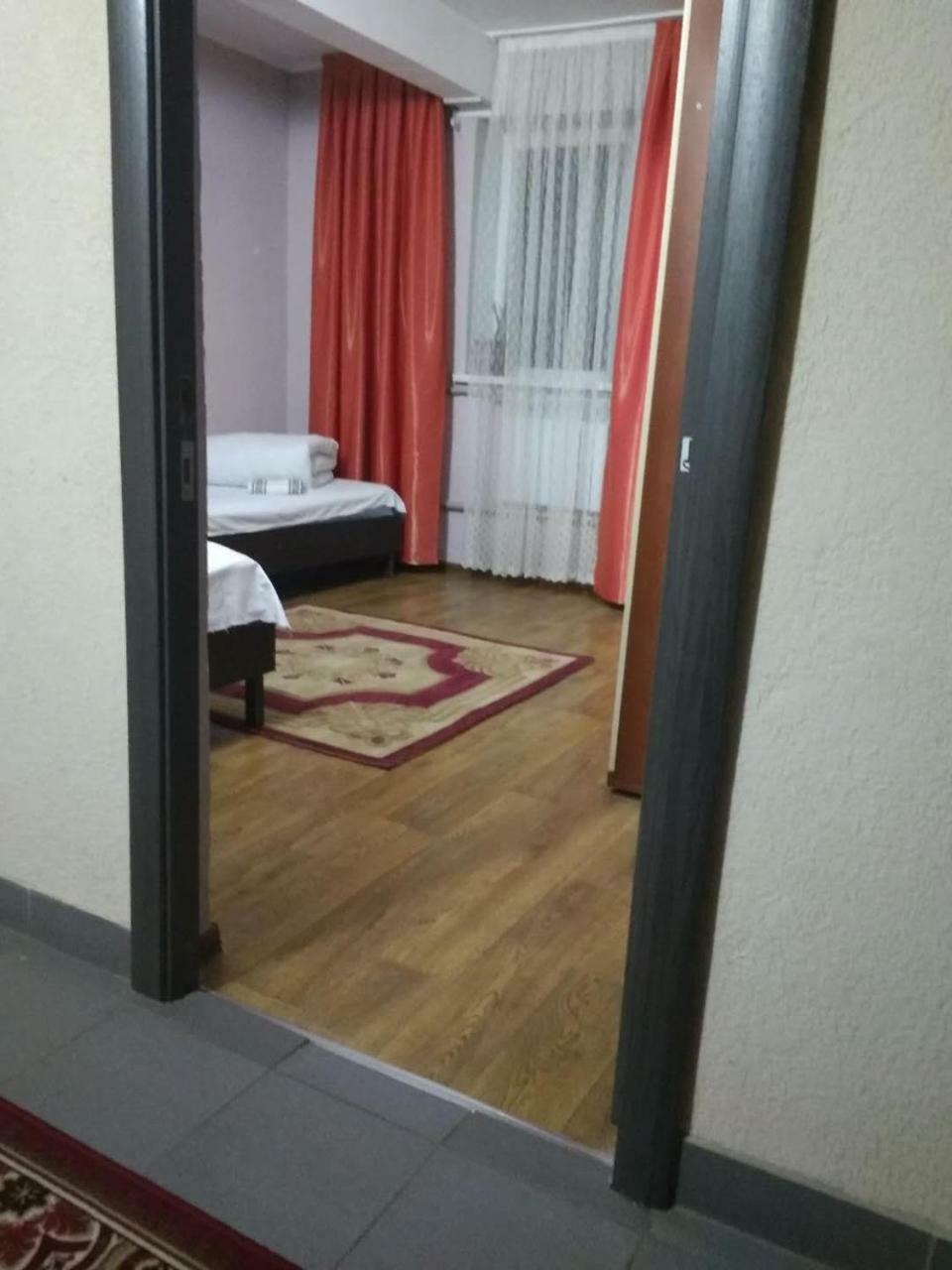 Saima Guest House Ош Екстер'єр фото